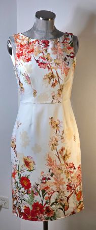 S 36 WALLIS UK klassischer Chic Etuikleid sommerlich floral
