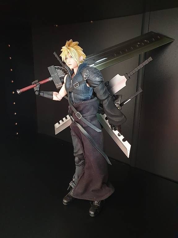 Figurines: Figurine Cloud Final Fantasy VII – D'occasion à Faoug par Krengi 1