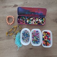 Diverse Perlen für Ketten