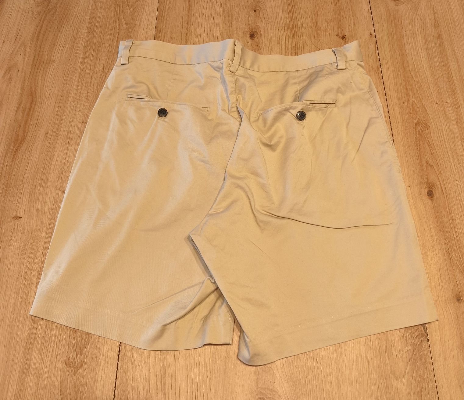 H&M Pantalons: Kurze Hose beige – D'occasion à Madiswil par Trayann 1