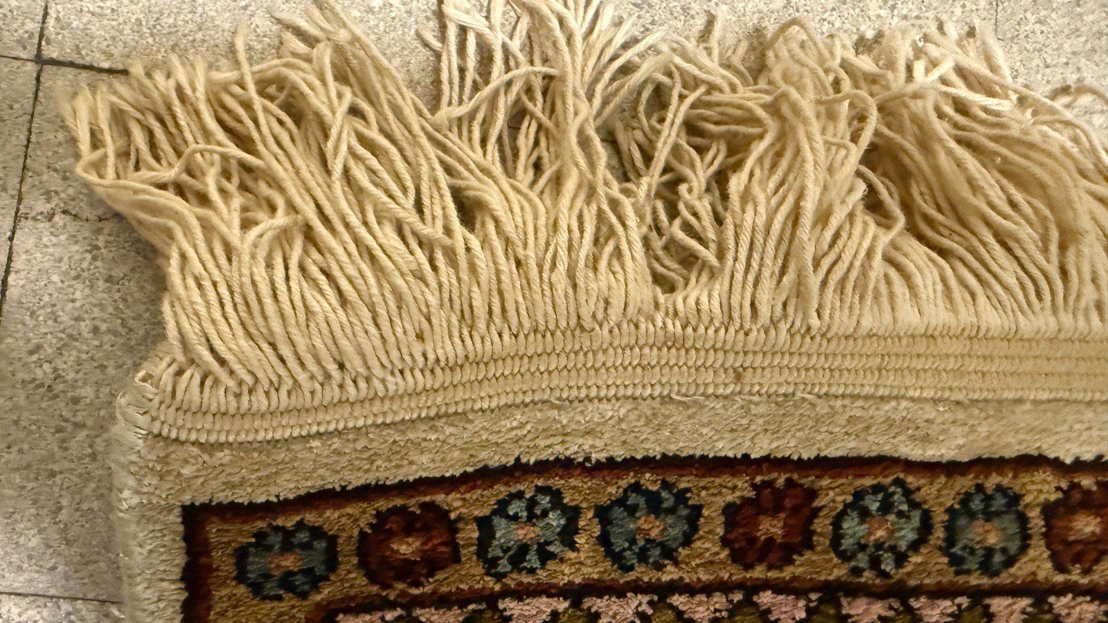 Tappeti: Seidenteppich aus Indien – Nuovo (secondo la descrizione) da Grenchen venduto da Jerzyk 2