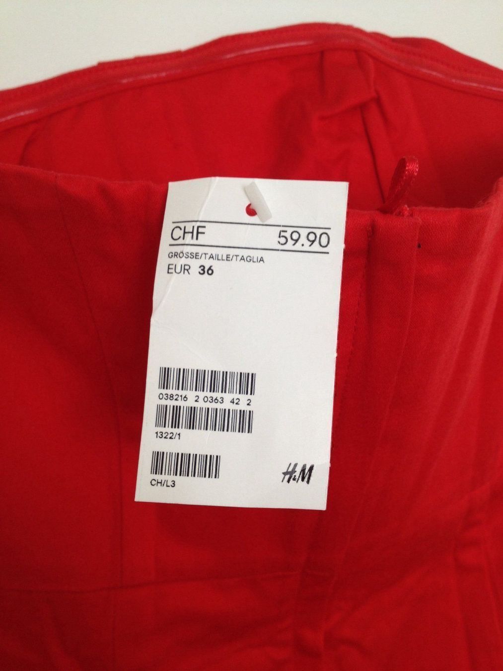 H&M Vestiti: Wunderschönes rotes Kleid Grösse 36 – Usato da Bern venduto da Nole6 2