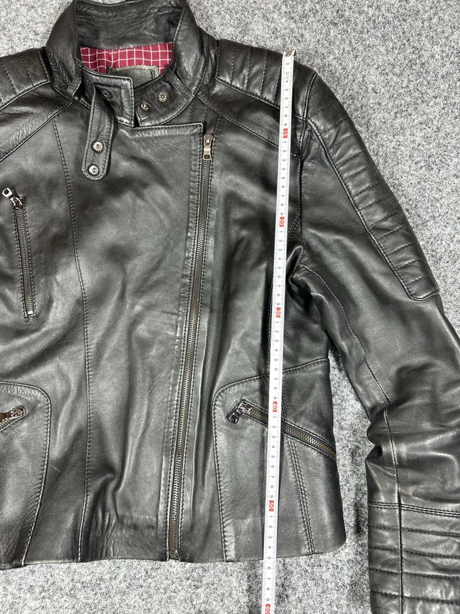 Jacken: Leather jacket Size Medium/Large women  – Gebraucht aus La Sagne NE von Matlasape 5