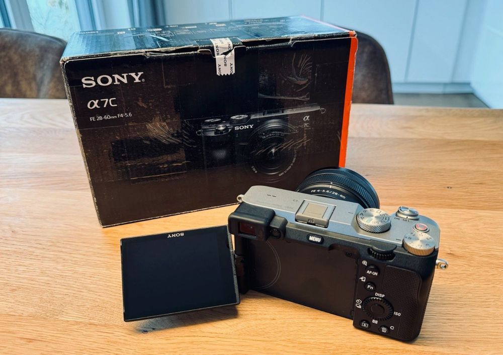 Sony Alpha ILCE-7C Kit Silber + FE 28-60mm £4-5,6 | Kaufen auf Ricardo