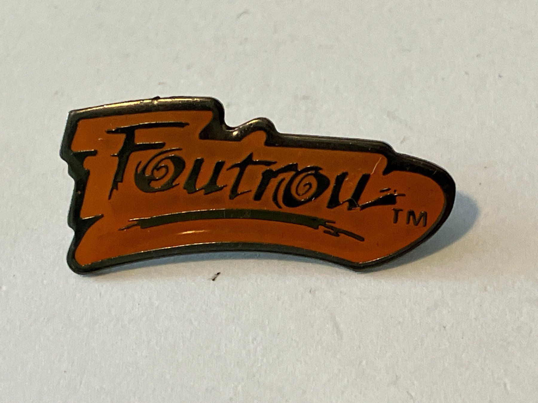 Placchette & Badge: 1 Pin Foutrou TM – Usato da Basel venduto da djwwpp