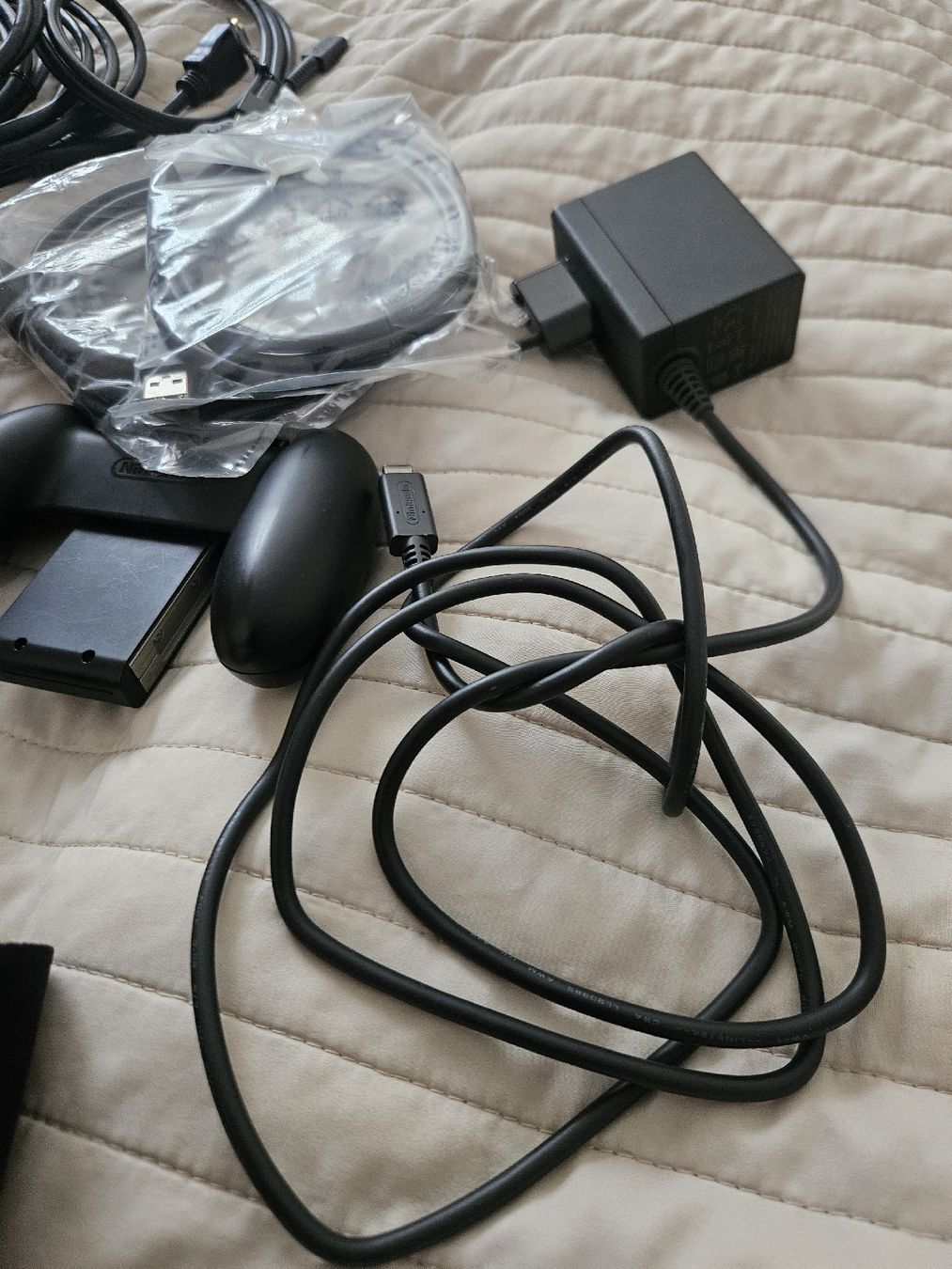 Nintendo Console: Nintendo Switch Zubehör  schwarz  – Nuovo (secondo la descrizione) da Oberweningen venduto da Mgandi 4
