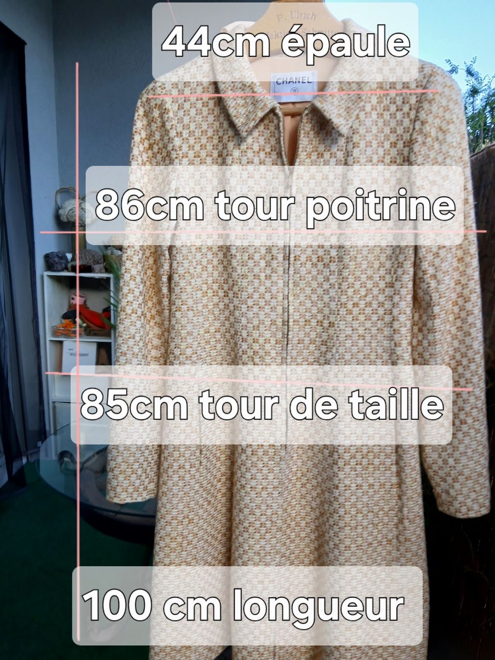 Chanel Completi, tute sportive e funzionali: Tailleur Chanel ocre et beige M – Usato da Monthey venduto da mar_h6jr 6