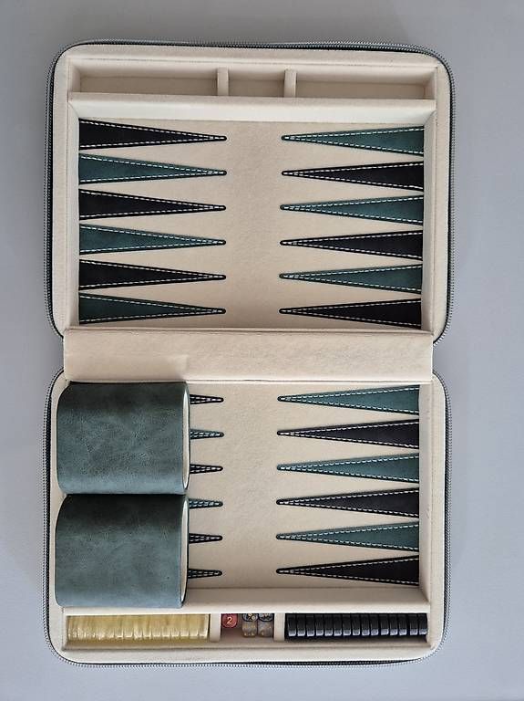 Giochi: Edles Backgammon Reise-Set - neuwertig – Nuovo e nell'imballaggio originale da Bern venduto da Sizin 1
