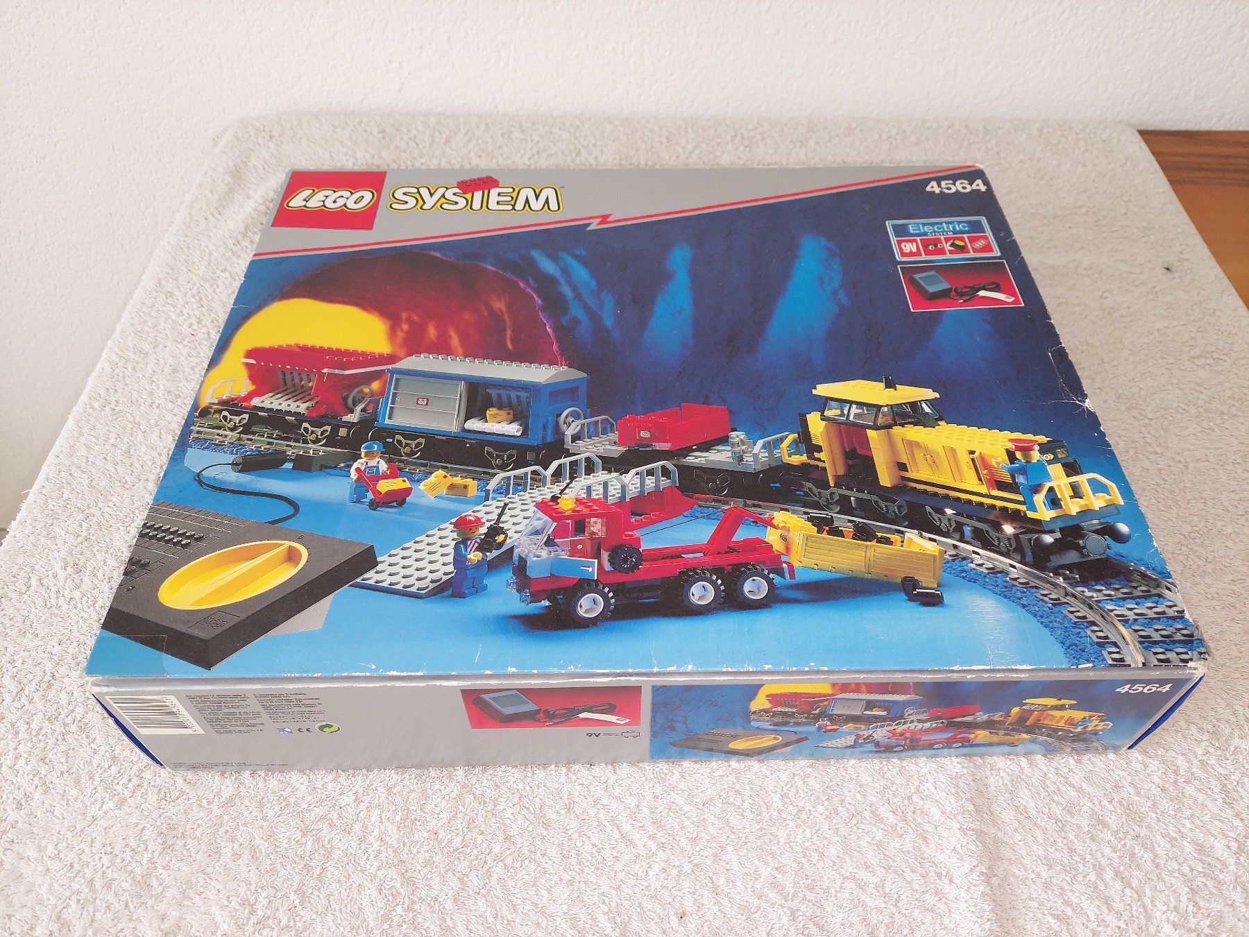 Lego Baukästen: Lego 9V Eisenbahn Nr 4564 mit Motor – Gebraucht aus Altenrhein von schalumpfi