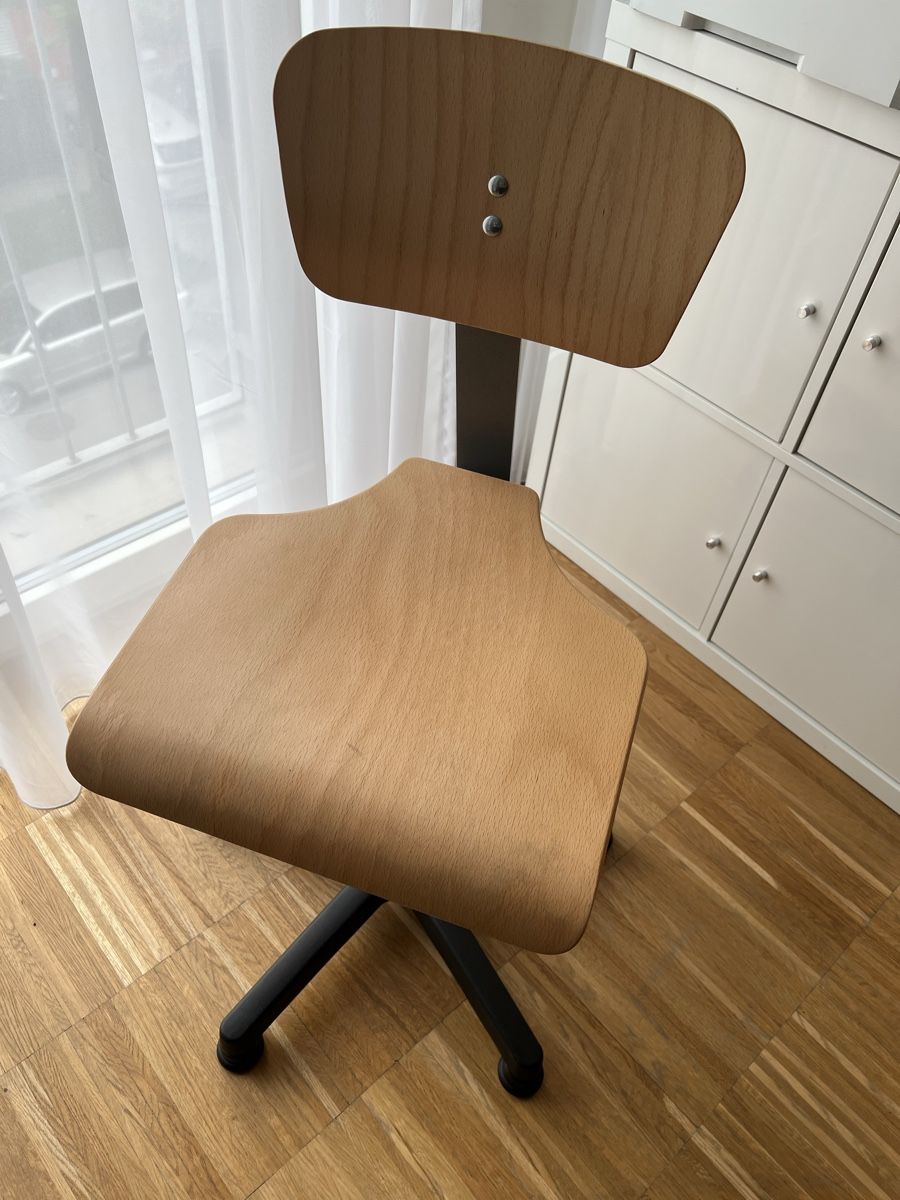 Sedie: Kinder Bürostuhl aus Holz – Usato da Zürich venduto da cosi17