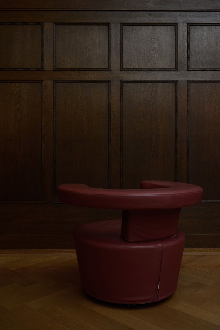 Brühl Poltrone: Big Arm Sessel von Brühl & Sippold mit Ottoman – Usato da Zürich venduto da unzico 3