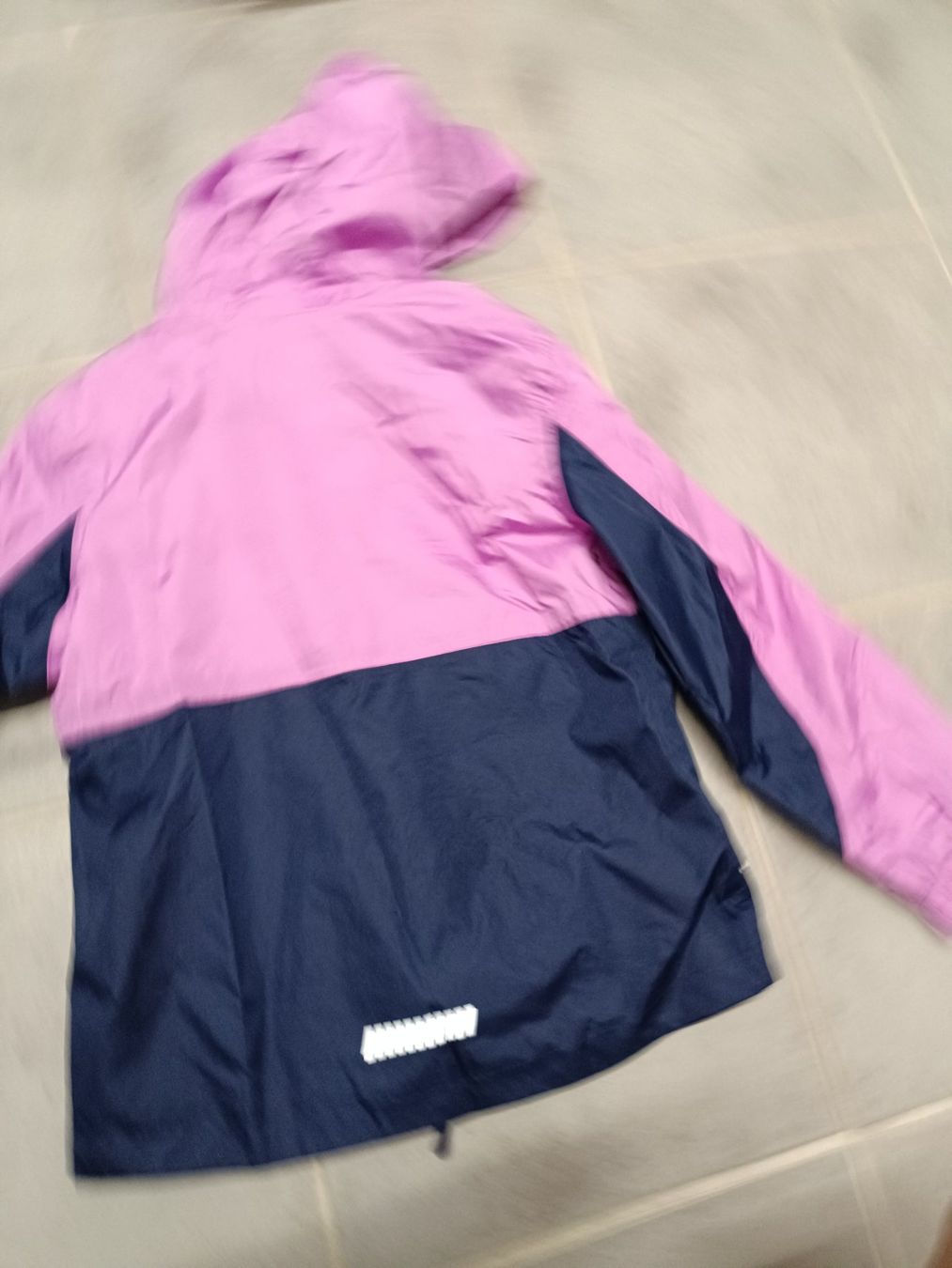 Jacken & Mäntel: Regenjacke122/128 – Gebraucht aus Wohlen AG von Fabe3 2