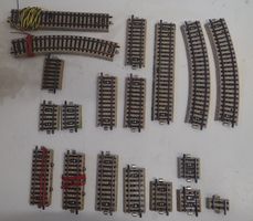 Märklin H0 Metal - ung. 18 kleinen Schienen (Ger.& Kurven)