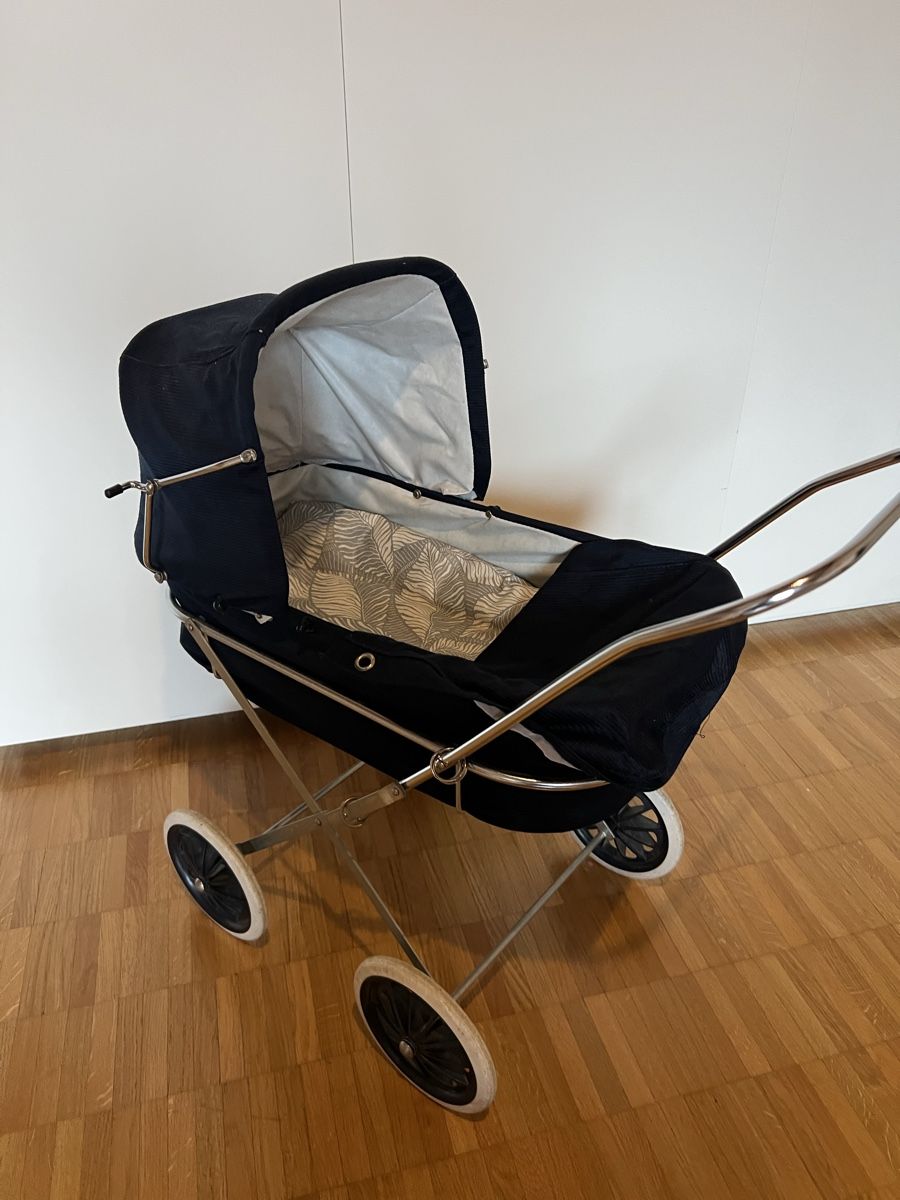 Carrozzine per bambole: Puppenwagen – Usato da zürich venduto da marc08