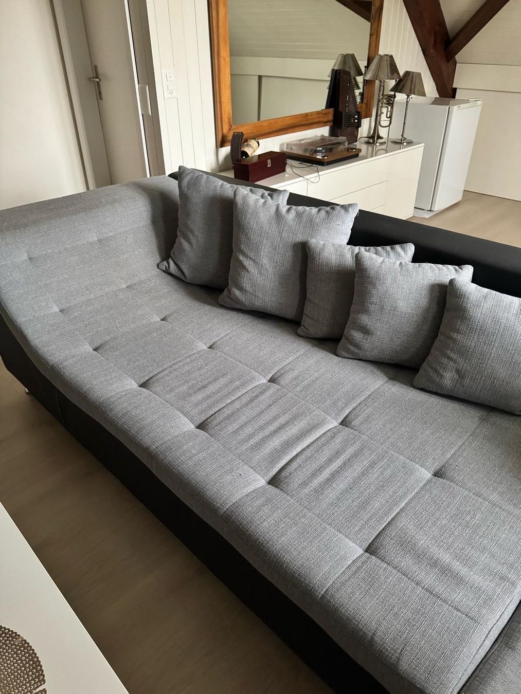 Sofas: Grosse Sofa  mit Kissen. – Gebraucht aus Gebenstorf von Kerulina