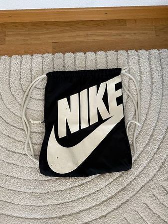Nike Rucksack / Turnbeutel schwarz