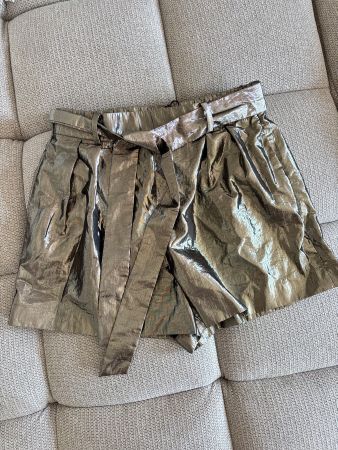 Short Zara T.40