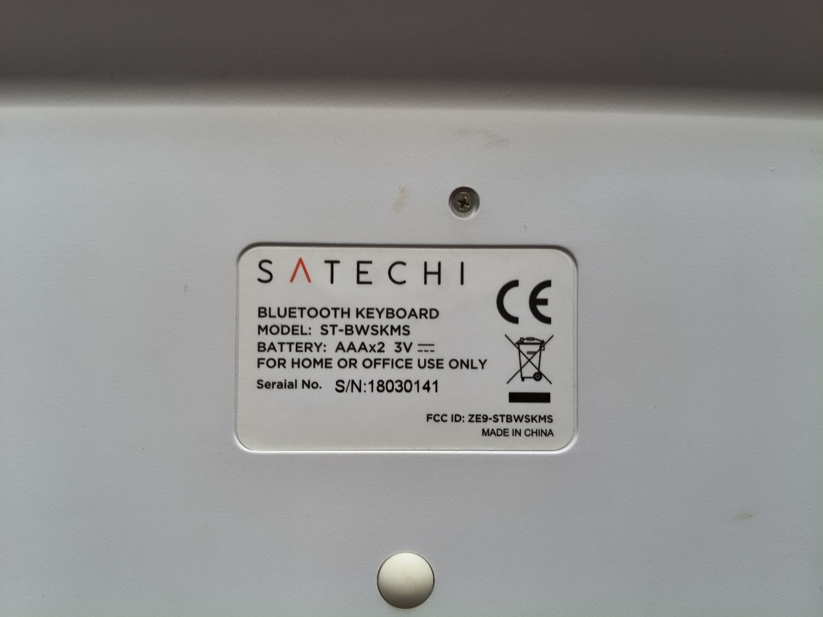 Satechi Tastiere: Satechi Bluetooth Keyboard - White, Used. – Usato da Zürich venduto da TrainLine 1