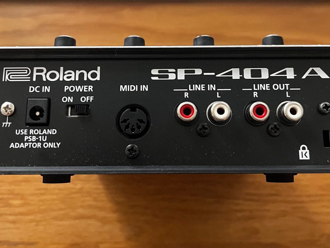 Roland Instruments de musique: Roland SP-404A Sampler – D'occasion à Bern par HighFidelity 1