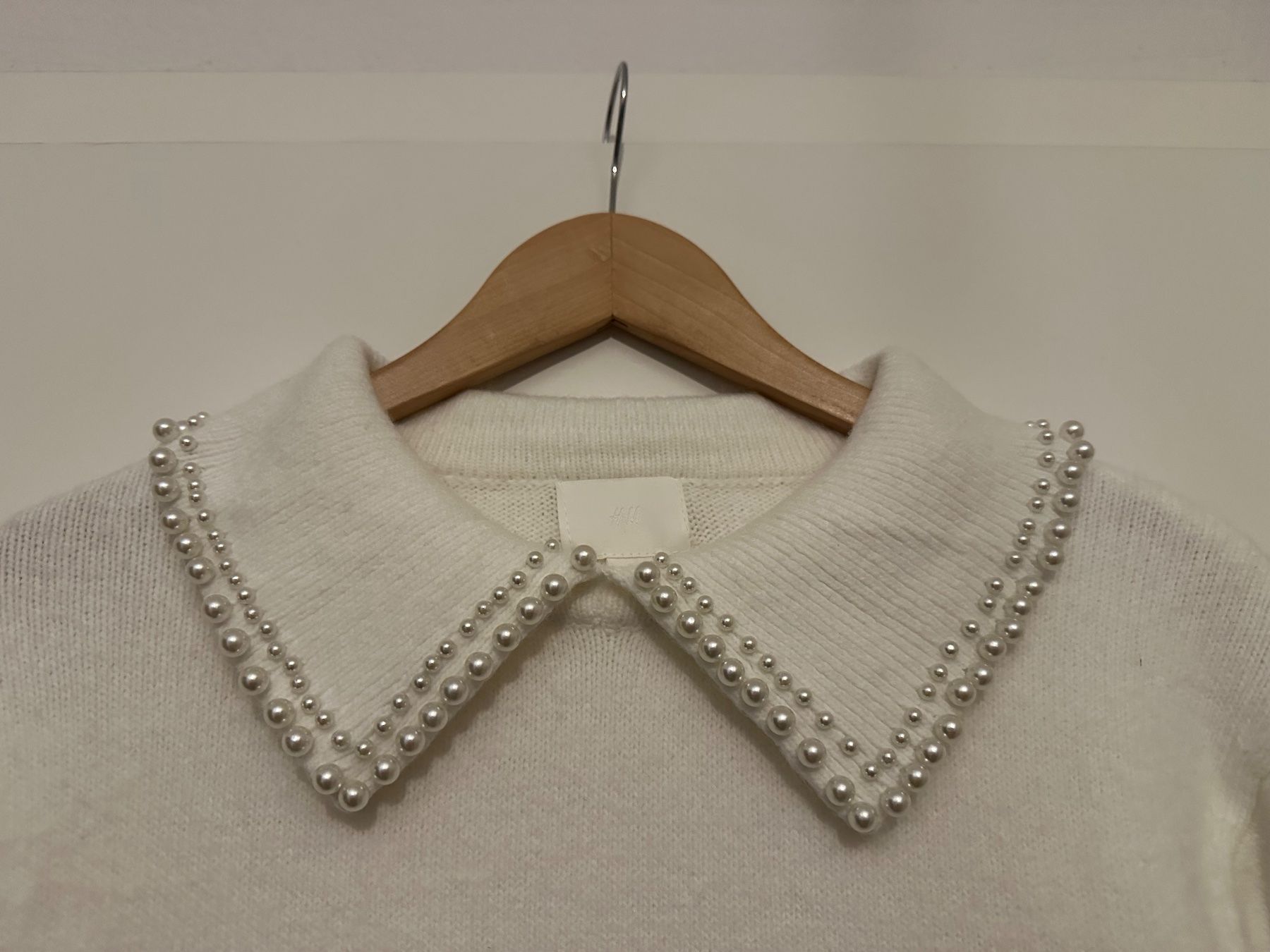 H&M Maglioni & Felpe: Kurzes Strickkleid / langer Pullover - Dekokragen - weiss – Nuovo (secondo la descrizione) da Zürich venduto da 72strandkorb 1