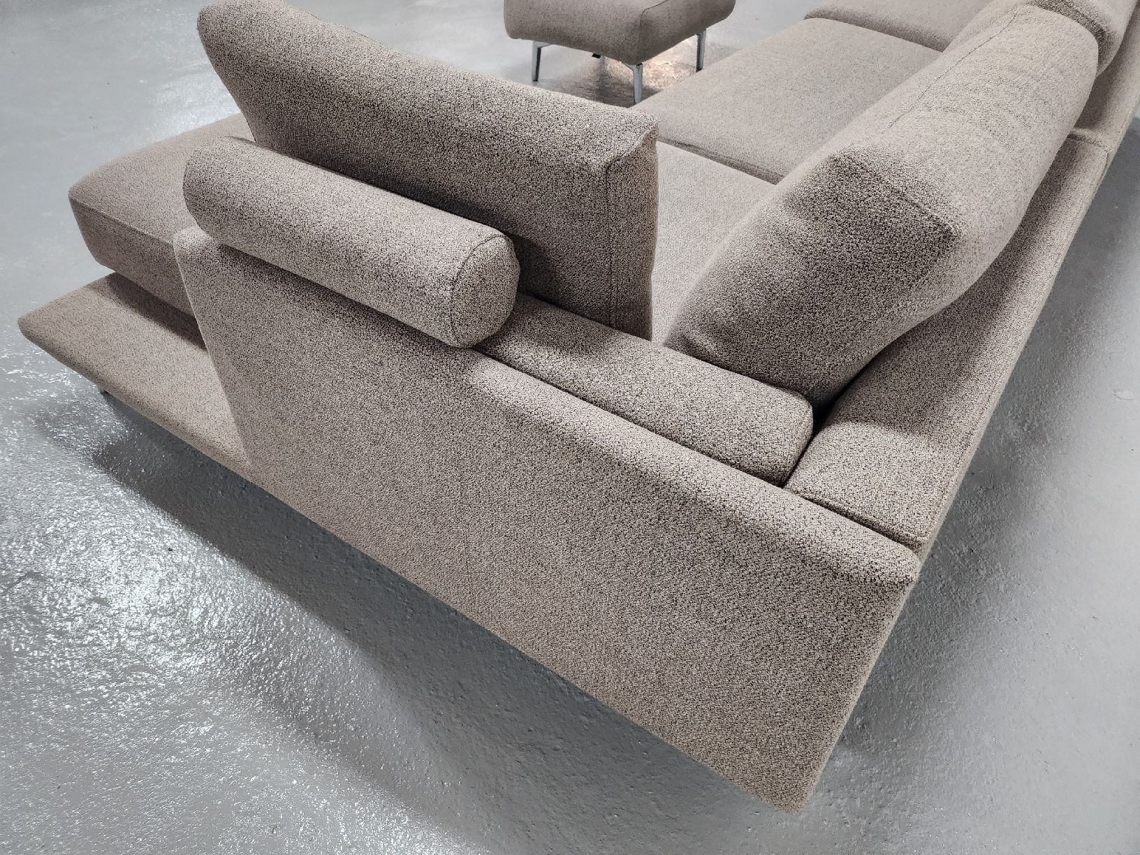 Leolux Sofas: Leolux – Bellice Ecksofa + Hocker – Wie neu – Gebraucht aus Nijmegen von HermsenDesign 2