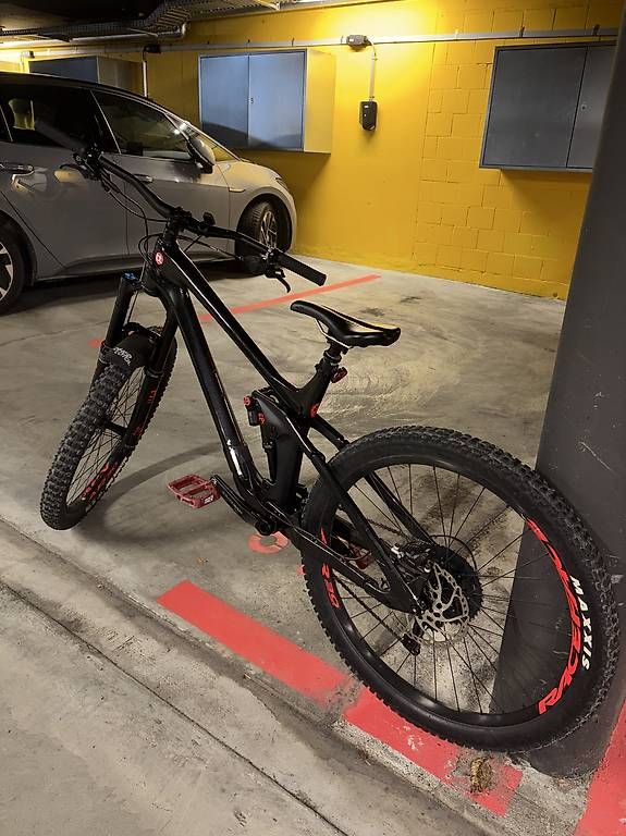 Vélos: Rocky Mountain Slayer Full Carbon  – D'occasion à Affoltern am albis par bad-compay22 3