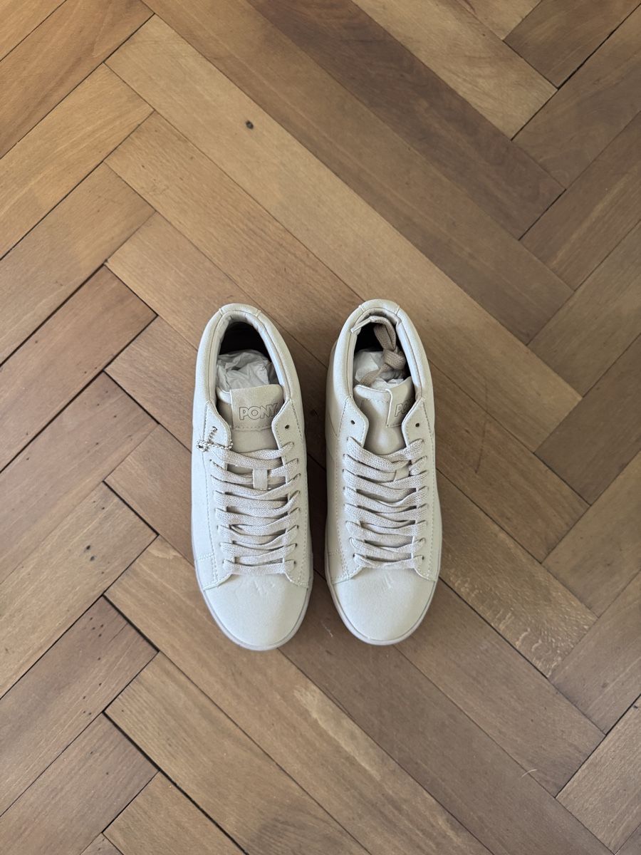 Pony Scarpe da uomo: Pony Beige Shoe – Nuovo (secondo la descrizione) da Zurich venduto da ric_7zk9 1