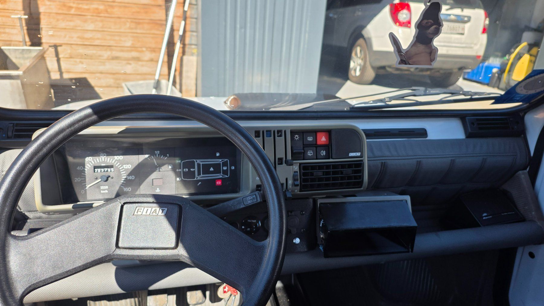 Fiat Automobili: FIAT PANDA 899 CLX Sedan – Usato da couvet venduto da Mr.Bean014 4