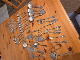 Antikes Besteckset Silber 800 ornamte Frucht-Motiv!