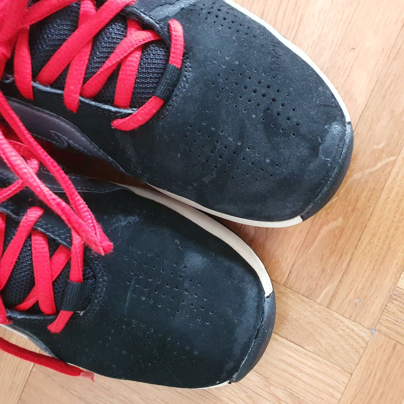 Nike Scarpe da uomo: Chaussures Nike 38,5 – Usato da Prilly venduto da RoDyRe 4
