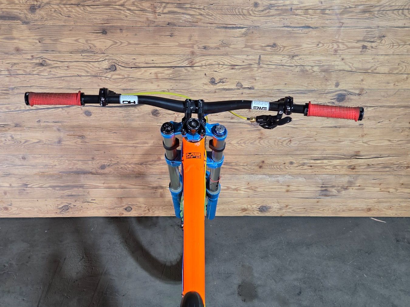 Biciclette: Intense M9 Pro Downhill Bike – Usato da Buchs SG venduto da Schwendener-9470 2