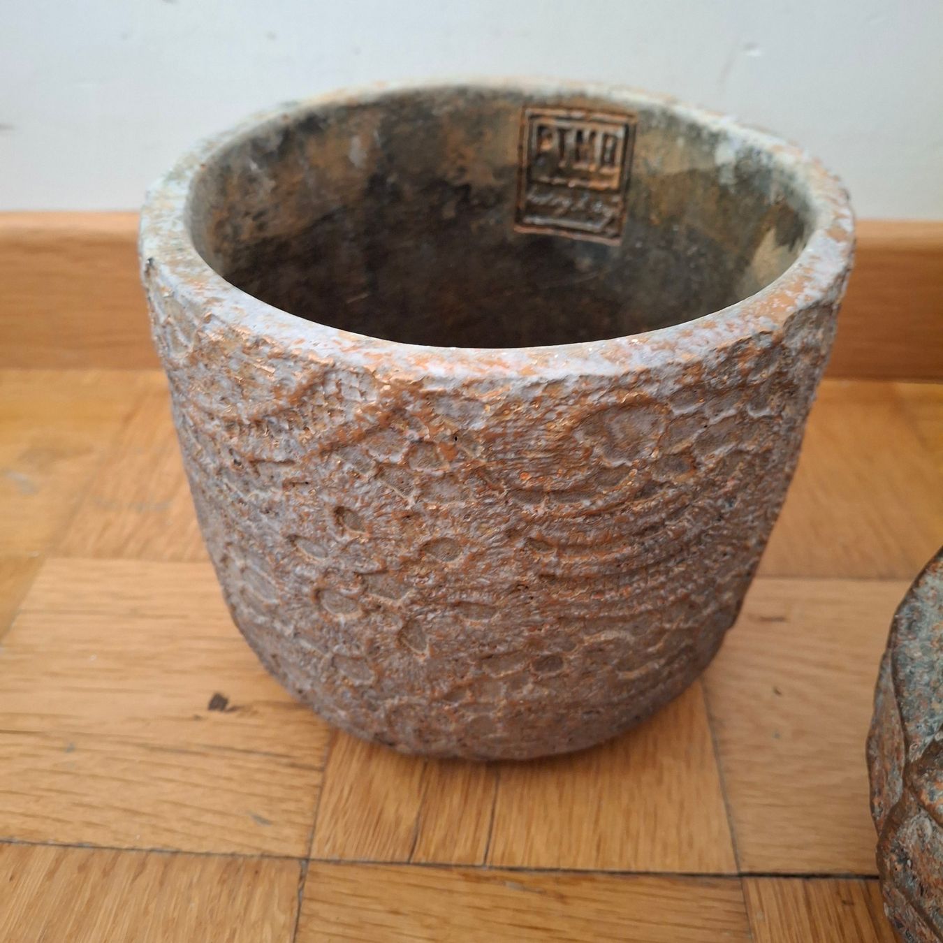 PTMD Vasi per fiori: Lot 46 cache pot PTMD – Usato da Neuchâtel venduto da Rochawood 3