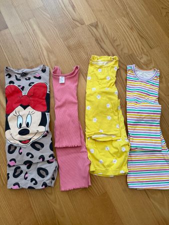 4 Mädchen T-Shirt-Shorts-Sets Grösse 98/104