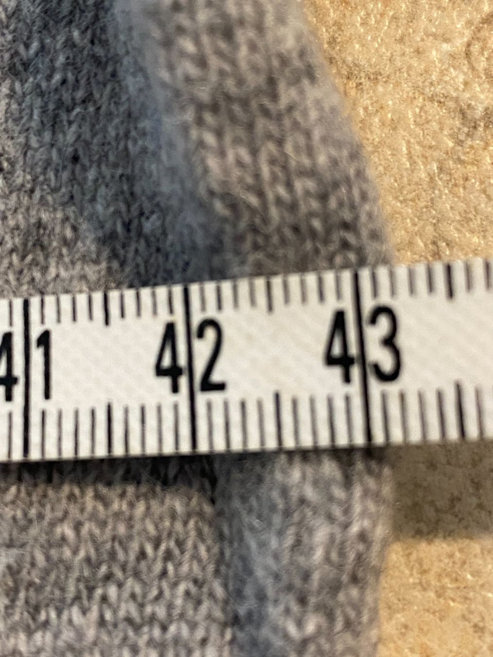 Max Mara Pullover & Sweatshirts: Max Mara Studio Cashmere Strickpullover grau meliert M – Gebraucht aus Allschwil von Flaneur_de_Mode 3