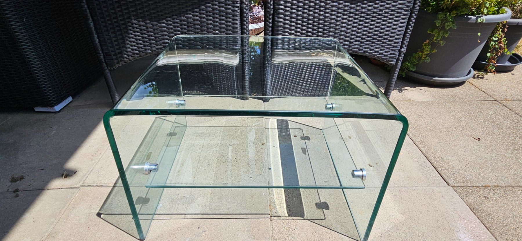 Sessel: 2 Rattan-Sessel & Glas-Beistelltisch – Gebraucht aus Wettswil von zizo_10 1