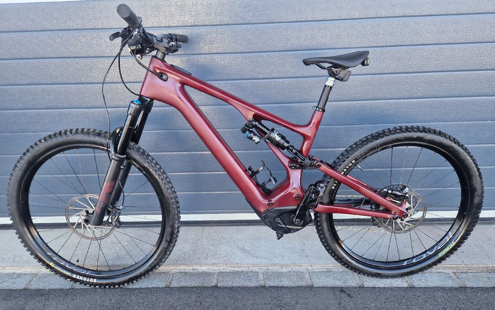 700wh Spezialized Turbo Levo Expert Carbon S5 UVP 12.800np (Gebraucht ...