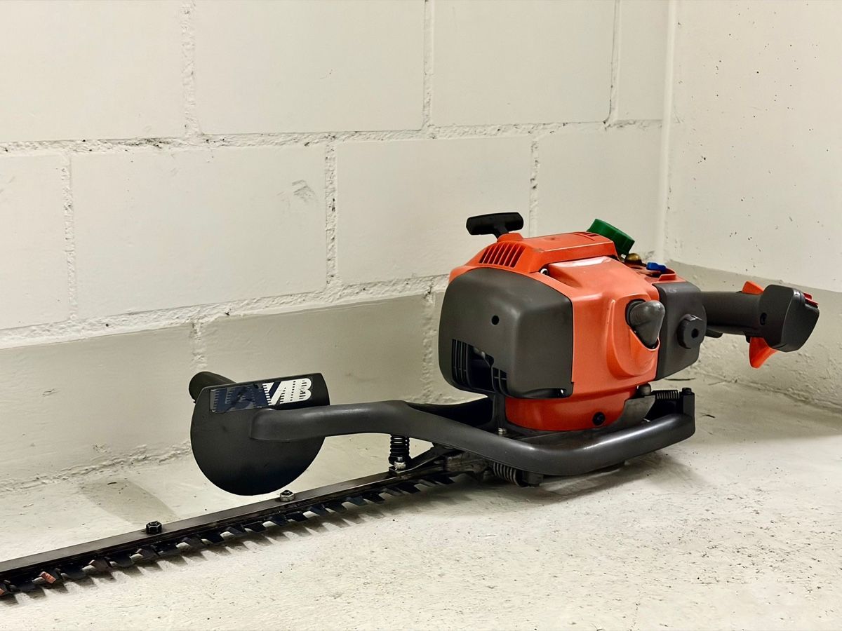 Husqvarna Alle Werkzeuge: Husqvarna 325 HS 75 Heckenschere – Gebraucht aus Holziken von 181281 1