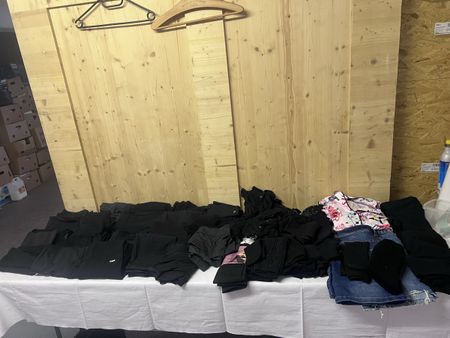 Kleidungspaket Damen (78)