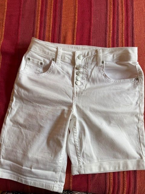 Lascana Pantaloni: Short Lascana – Nuovo (secondo la descrizione) da Enges venduto da cordec