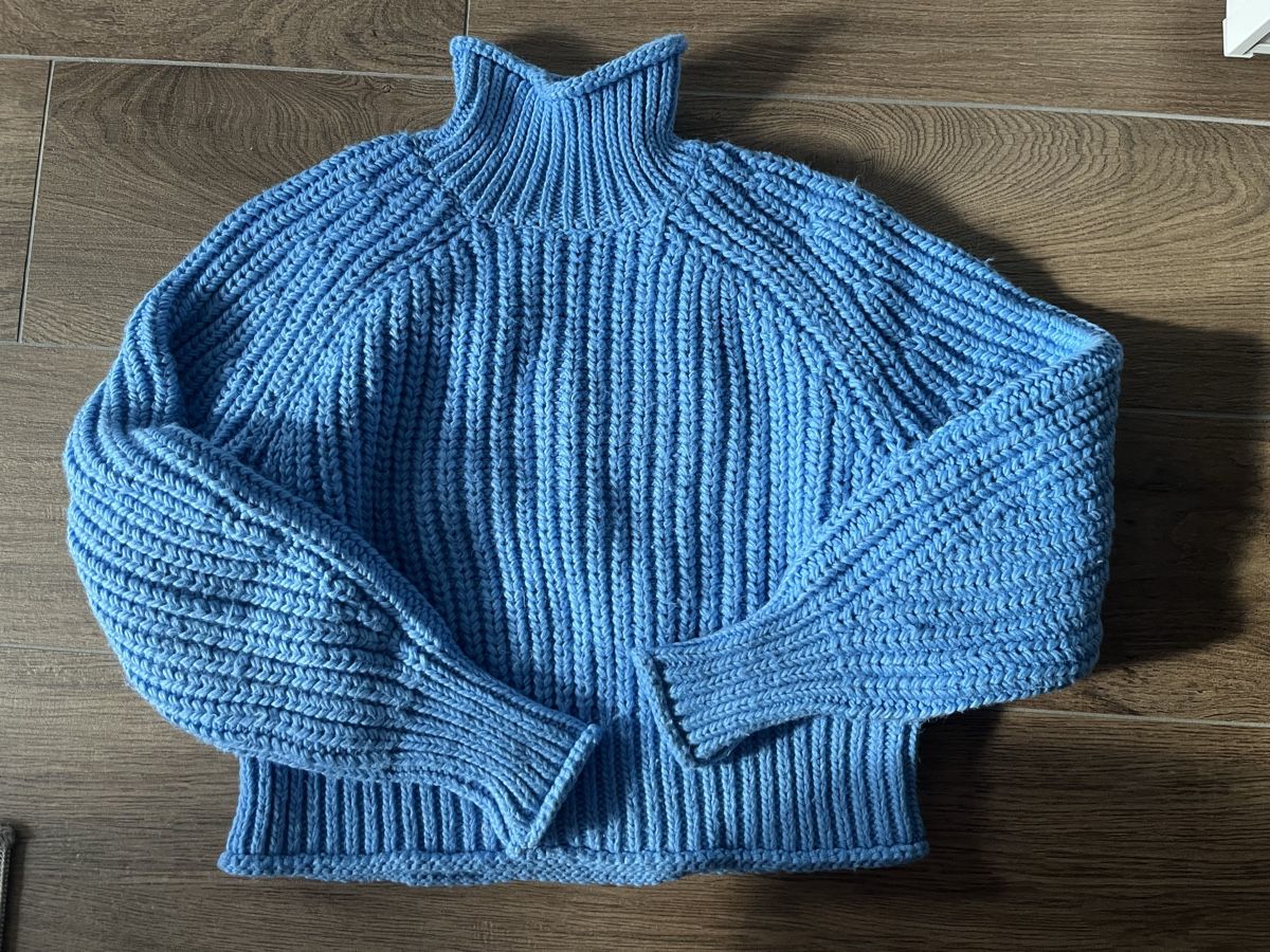 H&M Maglioni & Felpe: Pull bleu col roulé, taille S, H&M – Usato da Hauterive NE venduto da Lipal