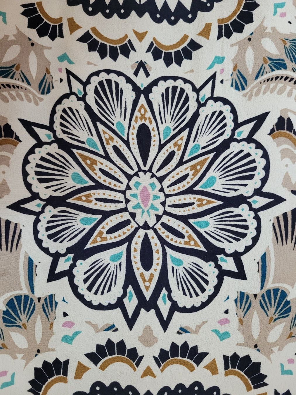H&M T-shirt: T-shirt à motif – Usato da Villars-sur-Glâne venduto da ninisabri 3
