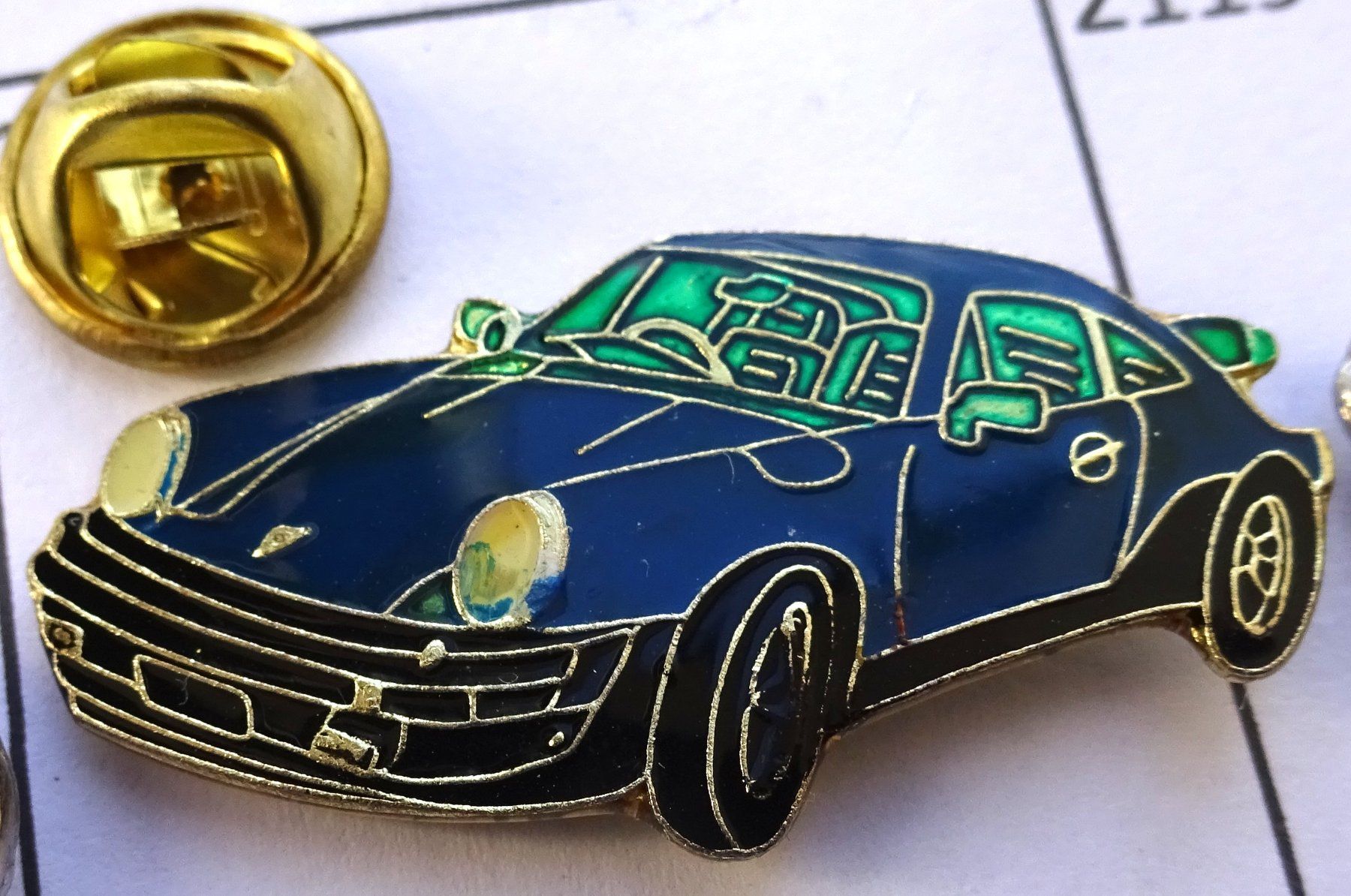 Placchette & Badge: Pin Auto Porsche blau – Usato da Utzenstorf venduto da BUtter81