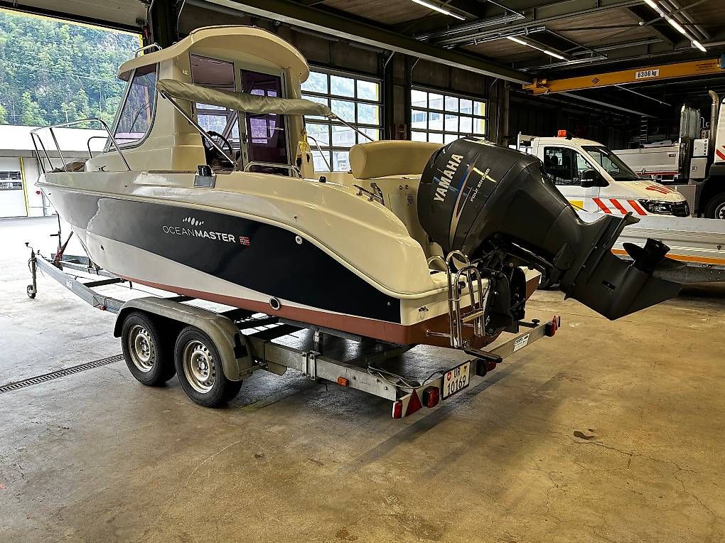 Barche: Motorboot Ocean Master – Usato da Flüelen venduto da Kevmu0 1