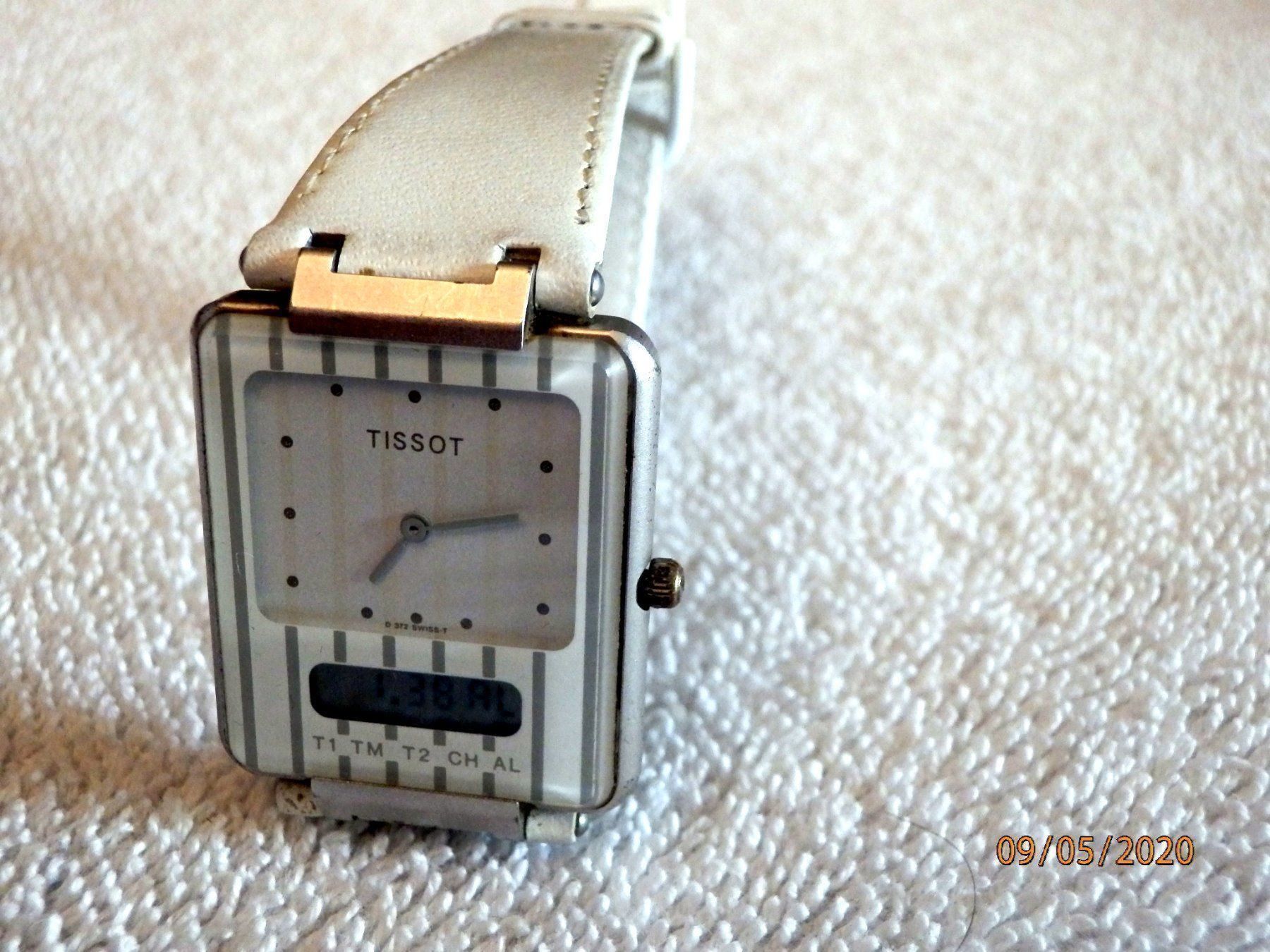 Uhren: Tissot, Two Timer, Damen, 22 x 30mm – Gebraucht aus Ueberstorf von dinbau 8
