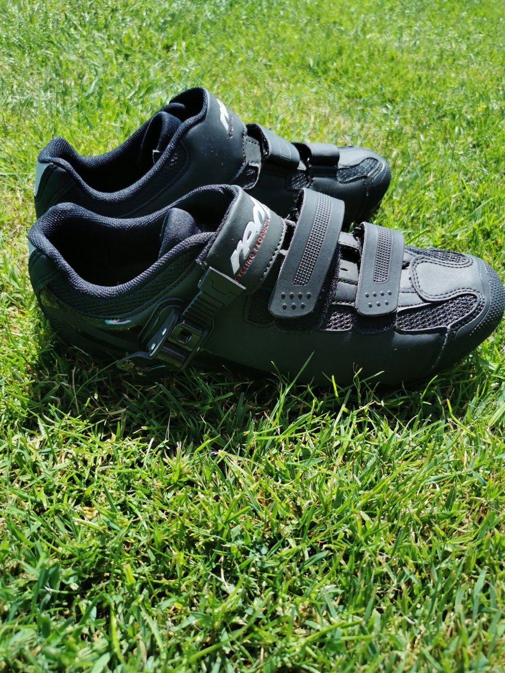 Damenschuhe: Veloschuhe Damen – Gebraucht aus Hohenrain von mr10