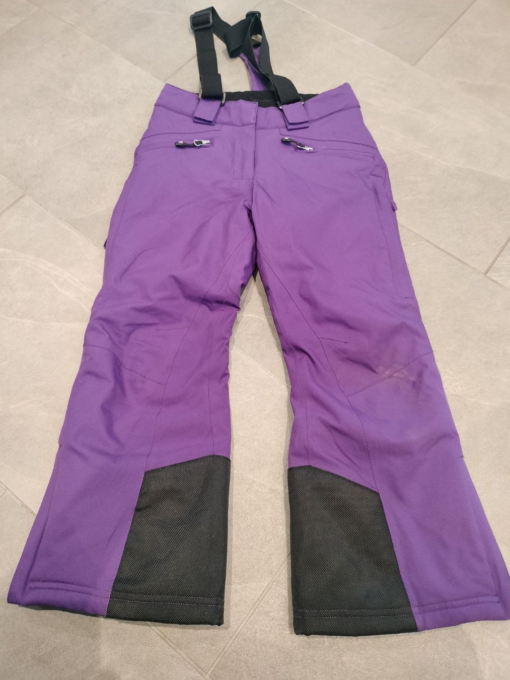 Pantaloni: Kinder-Skihose Grösse 128 – Usato da Neftenbach venduto da TheKringel