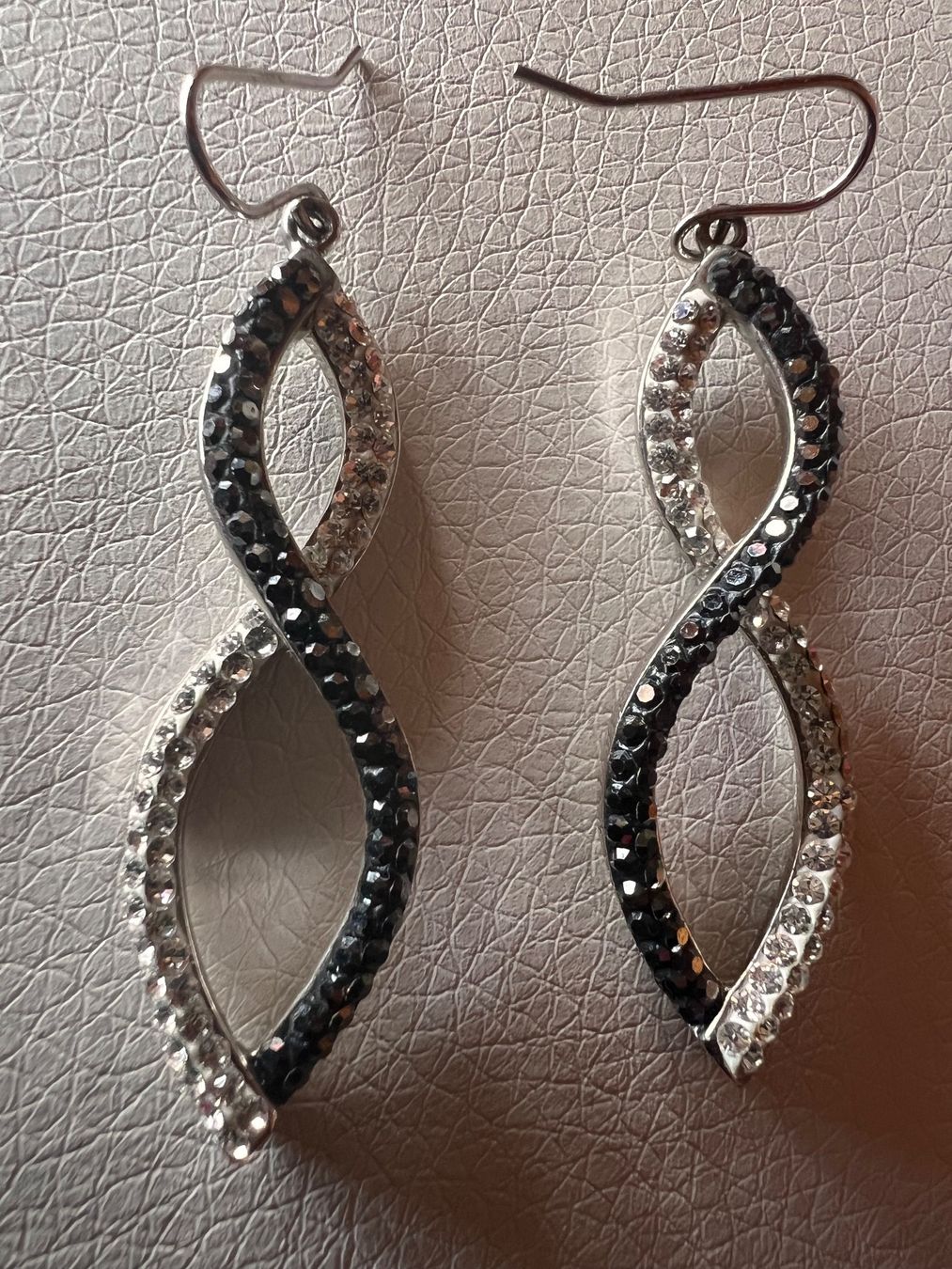 Boucles d'oreille: Ohrringe Modeschmuck – Neuf (Voir description) à Konolfingen par SonjaKalt