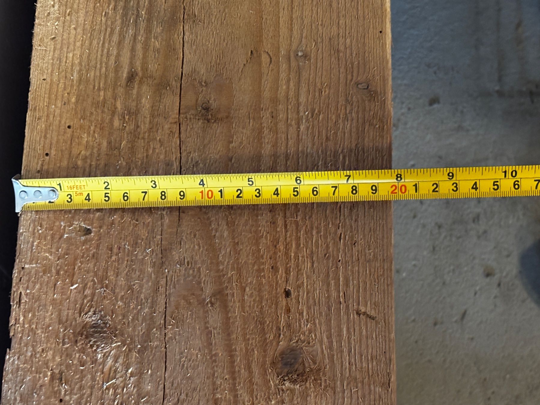 Articoli in legno: Holzbalken – Usato da Safenwil venduto da Aigle-VD 1