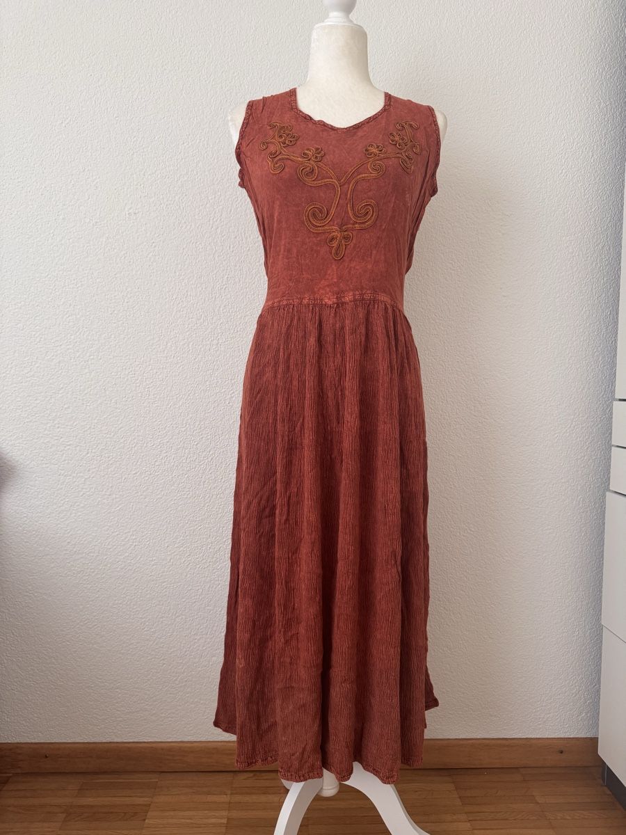 Robes: Langer Kleider Gr.M – D'occasion à Pfäffikon SZ par EMMA0111 1