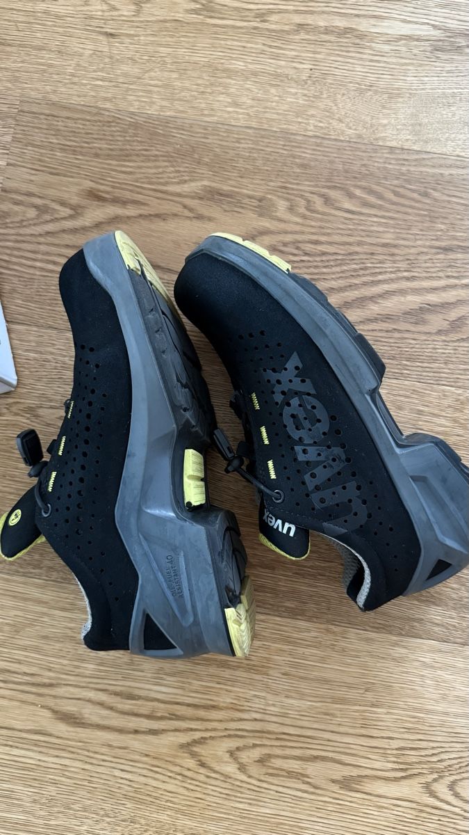Uvex Scarpe da uomo: Uvex Sicherheitsschuhe S1 size 41 – Usato da Boswil venduto da hey.itsme 1